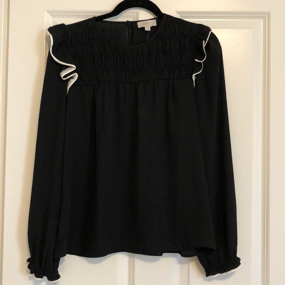 NWT Loft Outlet Black Smocked Ruffle top, sz S